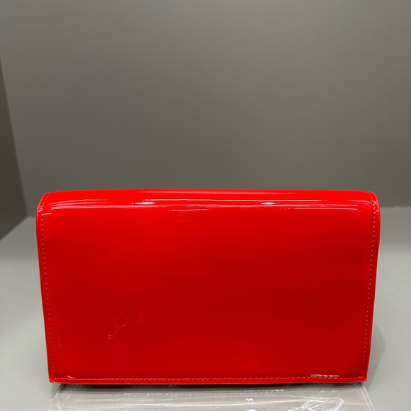 CHRISTIAN LOUBOUTIN SIGNATURE RED VINYL FAUX PATENT MAKEUP CLUTCH NWOT - Picture 9 of 15
